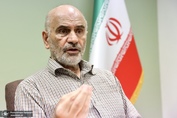فرشاد مومنی: کارنامه اقتصادی دوره جنگ، افتخارآمیز است/ چرا تصور می‌شود سوق‌دادن مردم به سوداگری ارز و سکه، حمایت از آنهاست؟/ بازی با نرخ ارز، تولید را به بازار ربا سوق می‌دهد