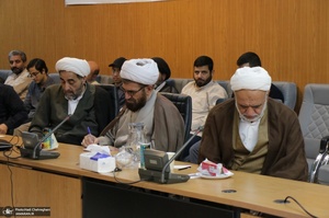 نشست اصالت تکلیف یا اصالت نتیجه با تاکید بر اندیشه امام خمینی(س)