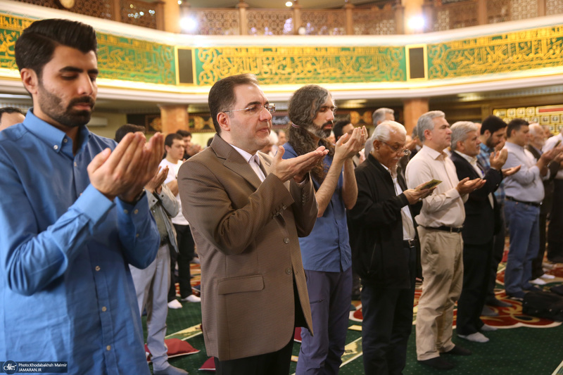 اقامه نماز عید سعید فطر در حسینیه شماره 2 جماران