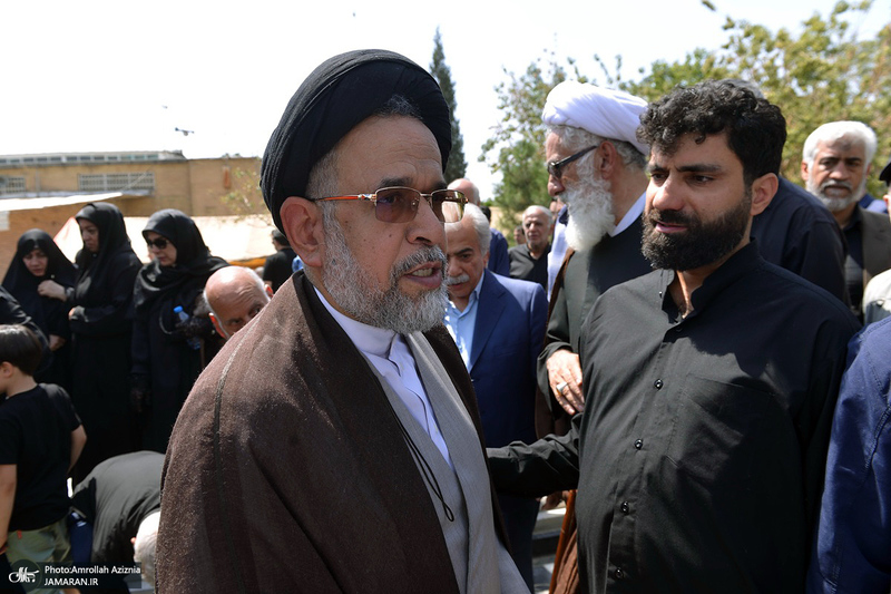 مراسم خاکسپاری سیدعلی صنیع خانی در بهشت زهرا (س) تهران