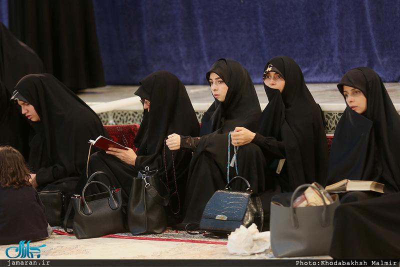 مراسم احیاء شب بیست و یکم ماه مبارک رمضان درحرم مطهر امام خمینی (س) /2