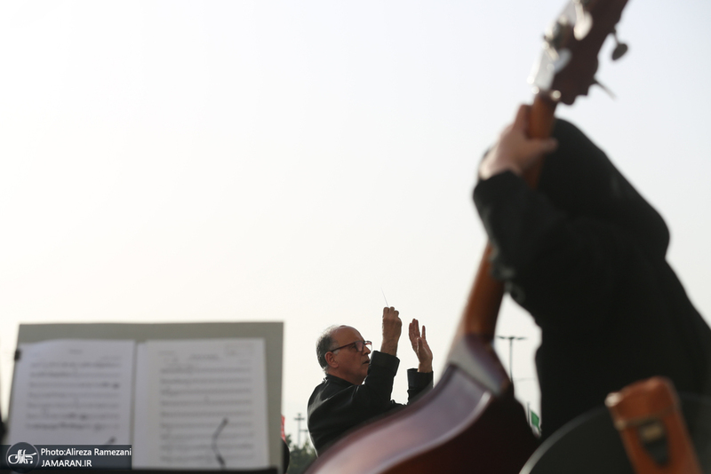 اجرای ارکستر سمفونیک تهران در برج آزادی