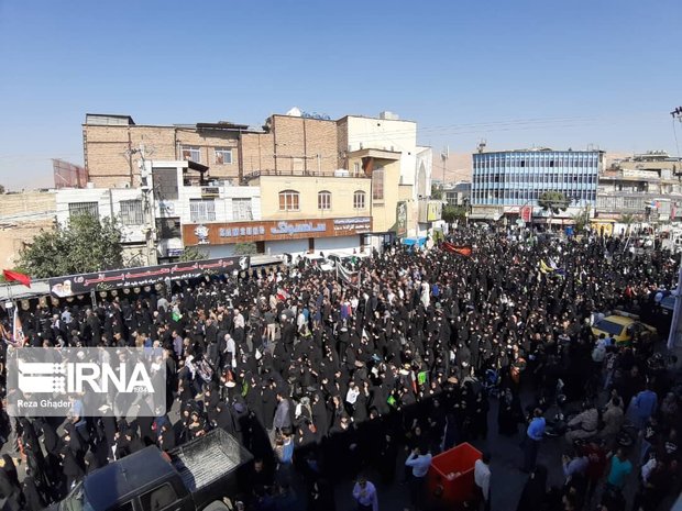 استاندار فارس: زنده نگاه داشتن شعائر اسلامی موجب بالندگی جامعه می‌شود
