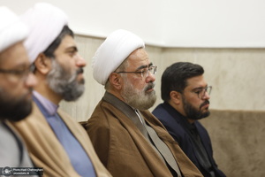 عمامه گذاری طلاب توسط مراجع عظام تقلید در روز میلاد امام علی (ع)‎