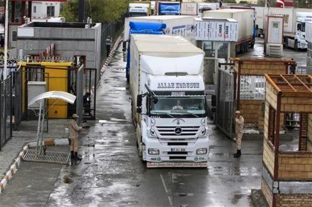 19 میلیون تن فرآورده دامی از مرز بازرگان ترانزیت شد