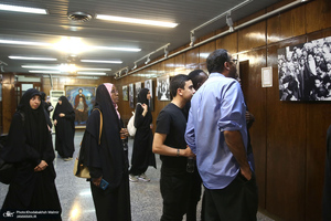 بازدید جمعی از دانشجویان انگلیسی و جمعی از دانش آموزان بندر دیر از جماران