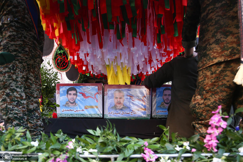 تشییع پیکر شهدای مدافع حرم در شهرک شهید محلاتی