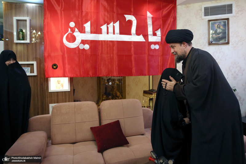 حضور آیت الله سید حسن خمینی در منزل سردار سپهبد شهید علی شادمانی