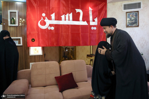 حضور آیت الله سید حسن خمینی در منزل سردار سپهبد شهید علی شادمانی