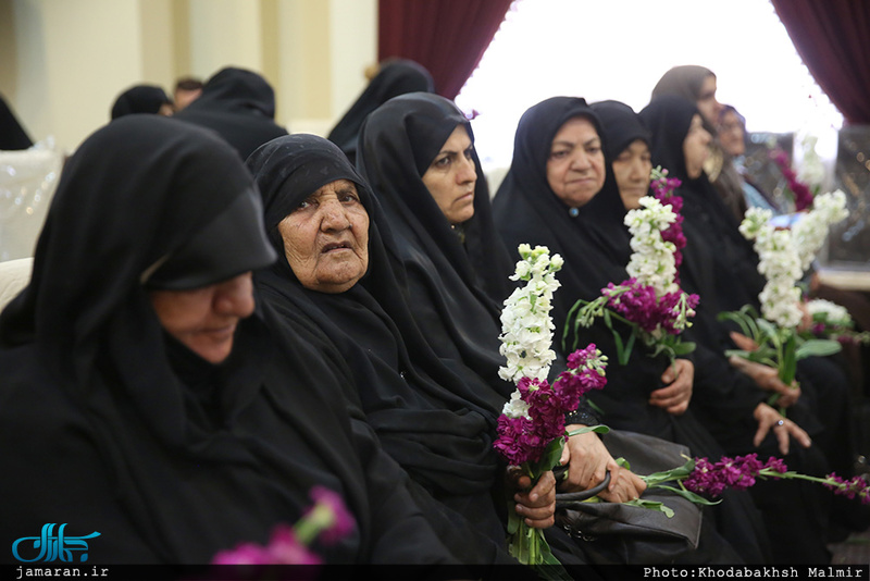 دیدار جمعی از مادران شهدا با سید حسن خمینی