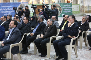 تجدید میثاق رئیس و جمعی از مدیران سازمان صداوسیما با آرمان‌های امام خمینی(س)-2