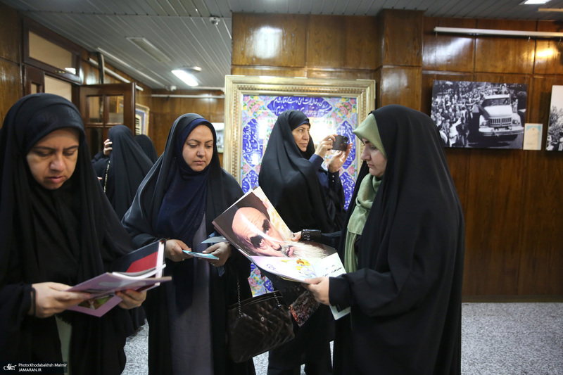 اردوی بانوان فعال فرهنگی استان زنجان (مکتب امام ) در حسینیه جماران