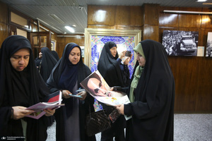 اردوی بانوان فعال فرهنگی استان زنجان (مکتب امام ) در حسینیه جماران