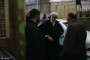 مراسم تشییع آیت الله حسن صانعی (ره) از حسینیه جماران - 3