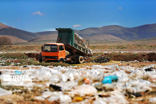 انتقال زباله از میاندوآب به سایت انباشت ارومیه متوقف شود