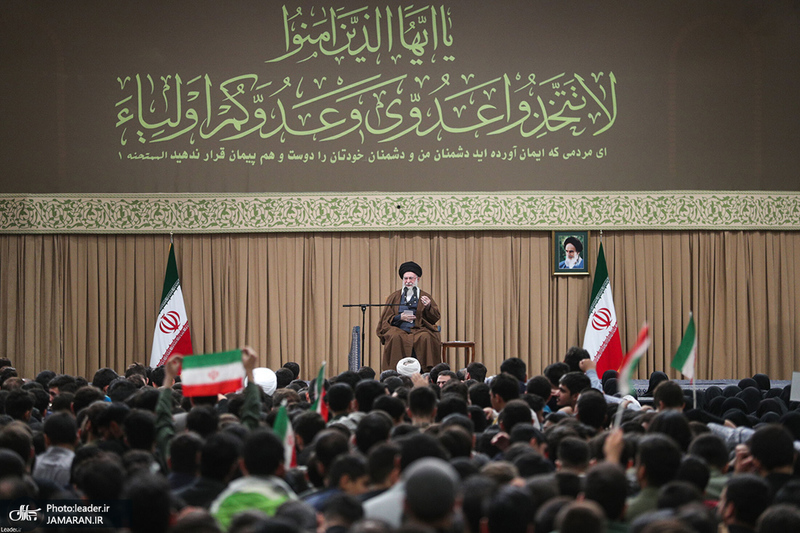 دیدار دانش‌آموزان و دانشجویان با رهبر معظم انقلاب