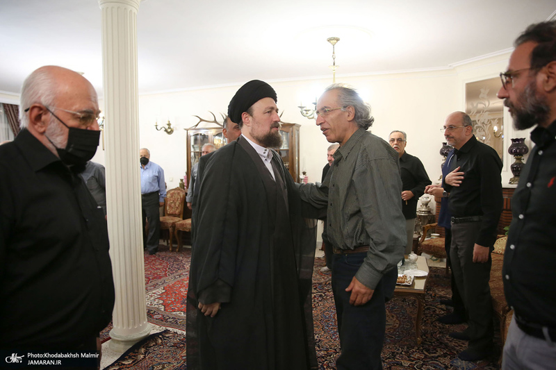 حضور سید حسن خمینی در منزل شهیدان رحمانی‎‎