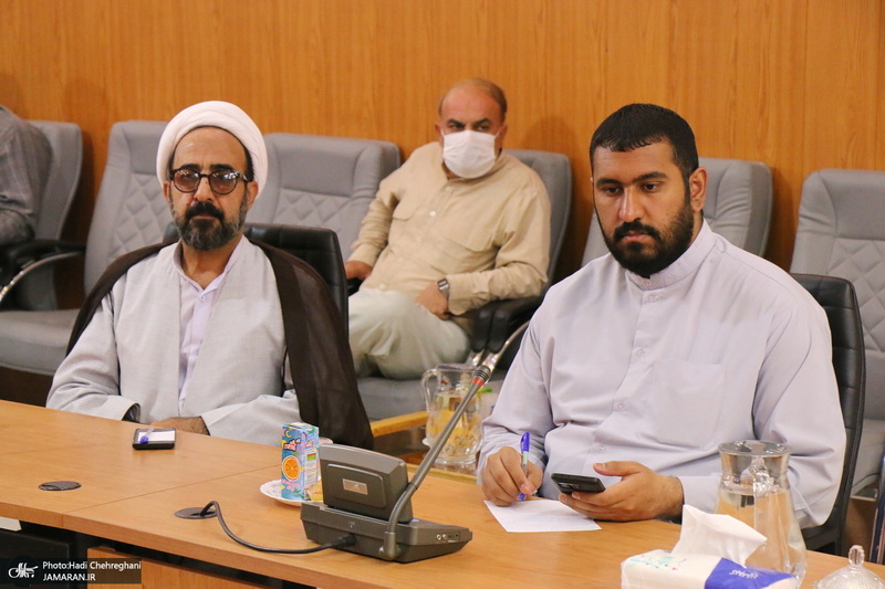 رونمایی از کتاب بررسی «نظریه خطابات قانونی»