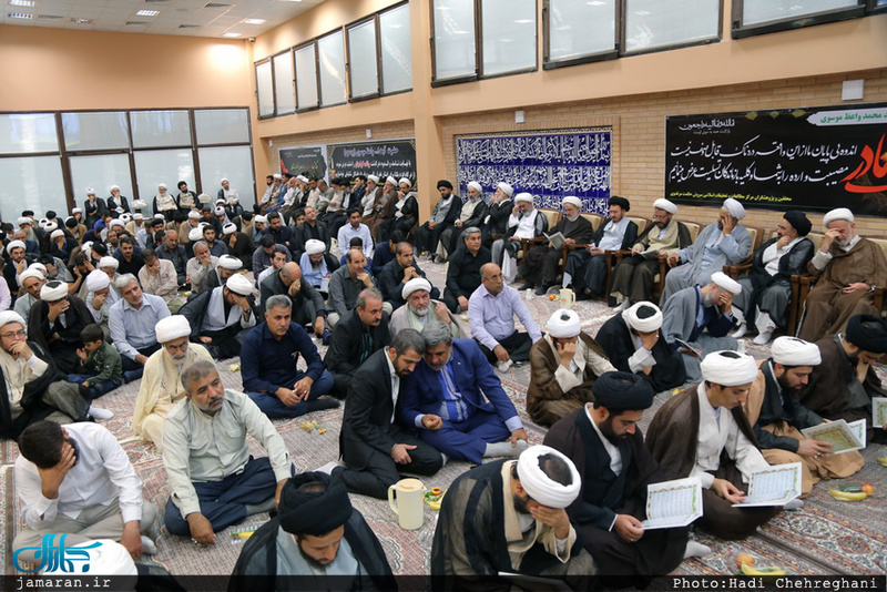 مراسم بزرگداشت والده آیت الله واعظ موسوی در بیت علامه طباطبایی قم