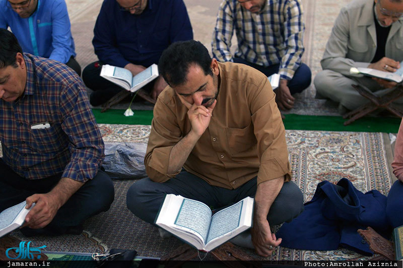 محفل انس با قرآن در حرم مطهر امام خمینی(س)