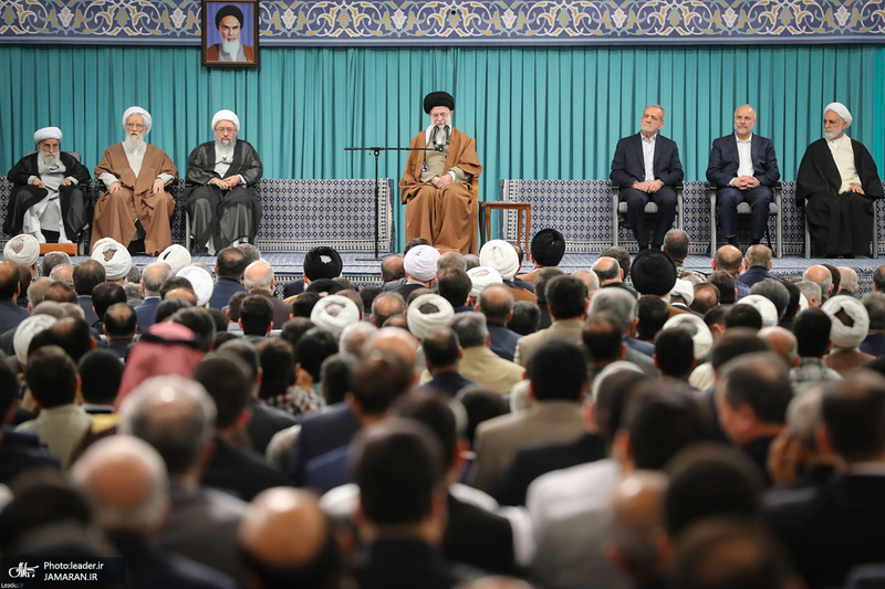 دیدار مسئولان نظام و سفرای کشورهای اسلامی با رهبر معظم انقلاب