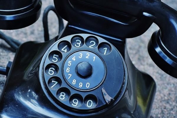 امکان دریافت صورت حساب تلفن ثابت با کد دستوری