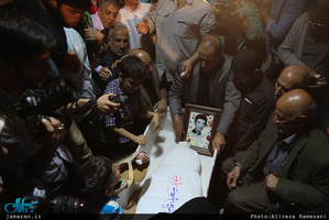 وداع با پیکر مطهر شهید امیر‌سعید قاسمی در امامزاده صالح(ع) فرحزاد 