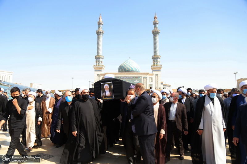 مراسم تشییع پیکر آیت الله حسن ممدوحی(ره)