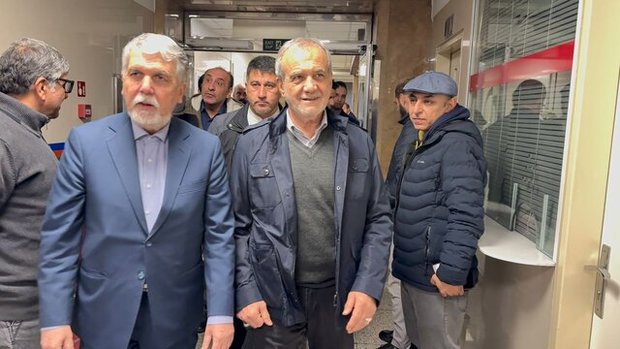 قدردانی خانواده امیرخانی به خاطر عیادت رئیس‌جمهور + تصویر