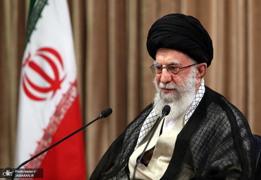 شرح حدیثی از رهبر انقلاب درباره پرهیز از جدل بیهوده، عیب‌جویی‌ و‌ طعنه‌زنی‌
