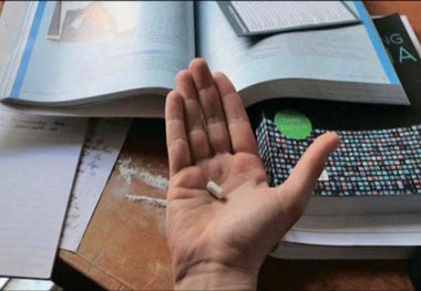 قرص شب امتحانی معروف بین محصلان

