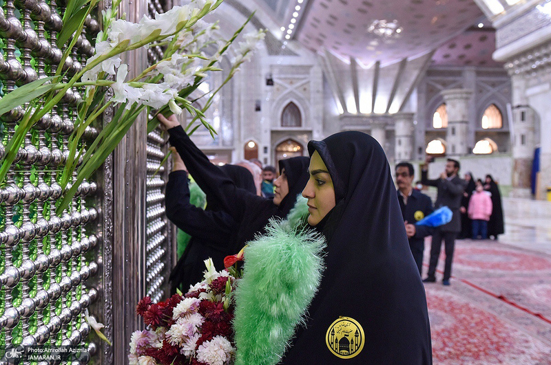 مراسم گل افشانی حرم مطهر امام خمینی (س)