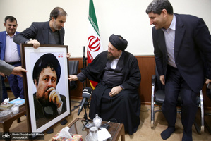 دیدارمدیران و جمعی از اعضای تحریه موسسه مطبوعاتی ایران و خبرگزاری ایرنا با سید حسن خمینی