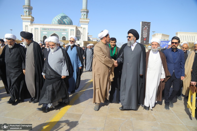 مراسم تشییع آیت الله موسوی تبریزی (ره)