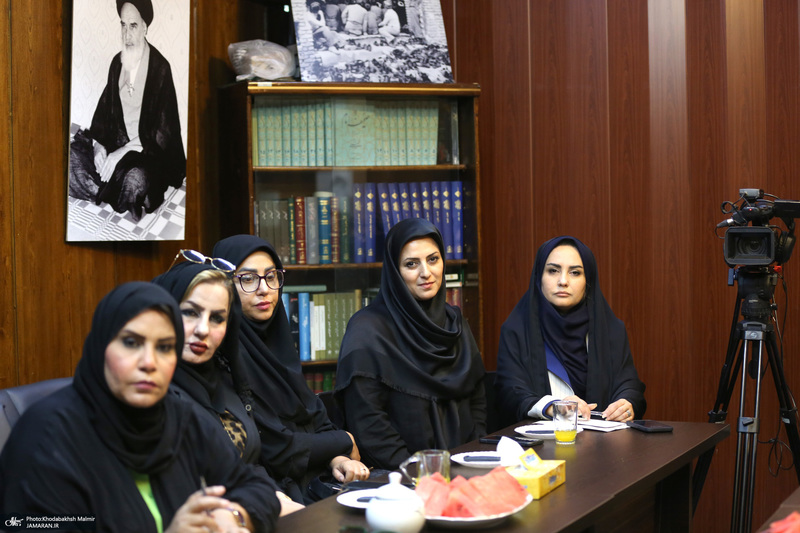 نشست هم اندیشی با ناشران عرب زبان در حسینیه جماران