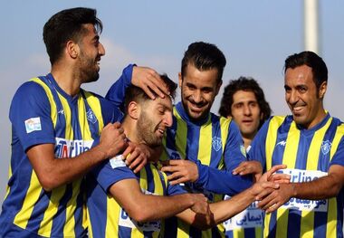 نریمان جهان: اگر بازی در تهران بود، سه پنالتی برای پرسپولیس می‌گرفتند!