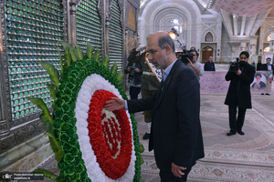 تجدید میثاق وزیر، مدیران و کارکنان وزارت نیرو با آرمان‌های امام خمینی (س)