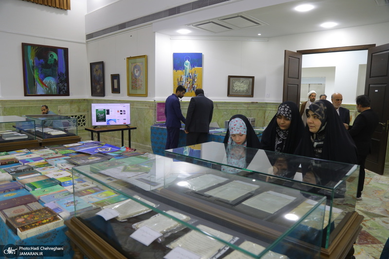 مراسم افتتاح دهمین نمایشگاه قرآن و عترت استان قم در مجتمع فرهنگی یادگار امام‎