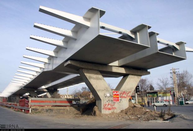 عملیات احداث پل رو گذر رودکی ۶۵ درصد پیشرفت فیزیکی دارد