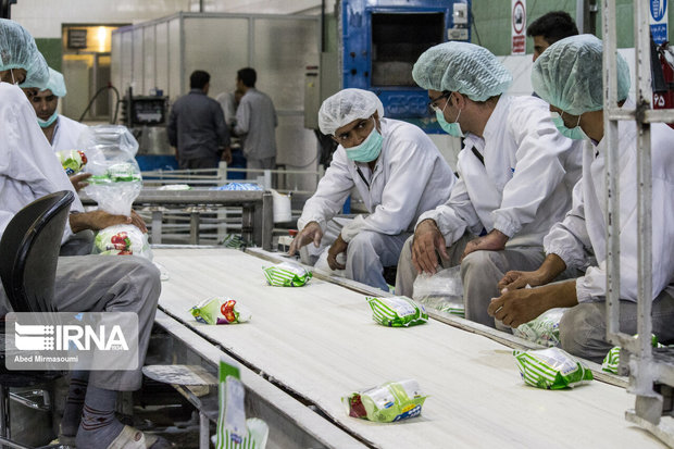 واحدهای صنعتی بوشهر ۳۷۰ میلیارد ریال تسهیلات رونق تولید گرفتند