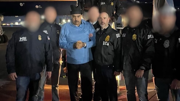 چرا حمله آمریکا به ونزوئلا هیچ توجیه حقوقی و قانونی ندارد/ اینکه آمریکا فردی را رهبر مشروع کشورش نداند مجوز حمله مسلحانه را نمی دهد/ ترامپ با عملیات نظامی در ونزوئلا به قانون اساسی امریکا هم حمله کرد