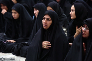 چهارمین شب عزاداری حضرت اباعبدالله الحسین (ع) در حرم امام خمینی