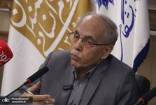 کوروش احمدی: جنگ سوم ممکن است، اما اجتناب‌ناپذیر نیست/ تحولات اخیر، ضرورت بازنگری در رویکردهای دیپلماتیک را برجسته کرده است