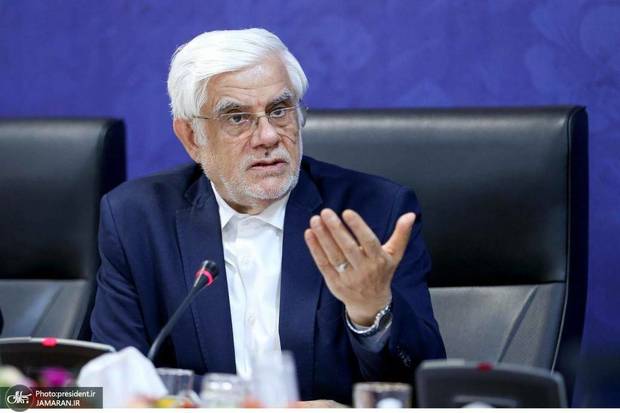 عارف: بخشی ‌و منطقه‌نگری در حل مشکل کم‌آبی به هیچ وجه قابل توجیه نیست/ اجرای طرح‌های پنجگانه انتقال آب دریا نه یک انتخاب بلکه الزامی برای کشور است/تصمیمات و قوانین پیشین را می‌توان اصلاح کرد