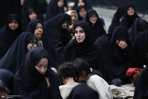 مراسم عزاداری شب شهادت حضرت زهرا(س) در حرم امام خمینی(ره) برگزار شد