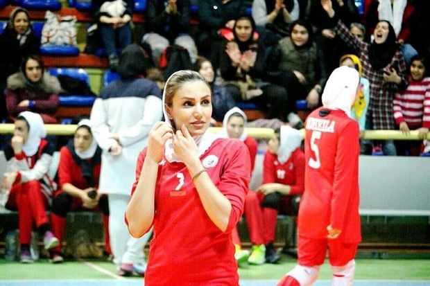 بانوی والیبالیست مهابادی به تیم لیگ برتری شهرداری قزوین پیوست
