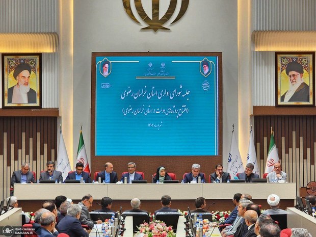 عضو هیات‌رئیسه اتاق بازرگانی خراسان رضوی: 
پروازهای شبانه و آلودگی ۲۴ ساعته هوای مشهد، زندگی شهروندان را مختل کرده است/بلاتکلیفی پروژه‌ها مشکلات مشهد را تشدید می کند