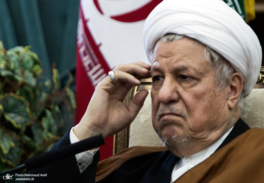 تذکر آیت‌الله هاشمی به آنهایی که می‌خواهند مردم را از آزادی اطلاعات محروم کنند