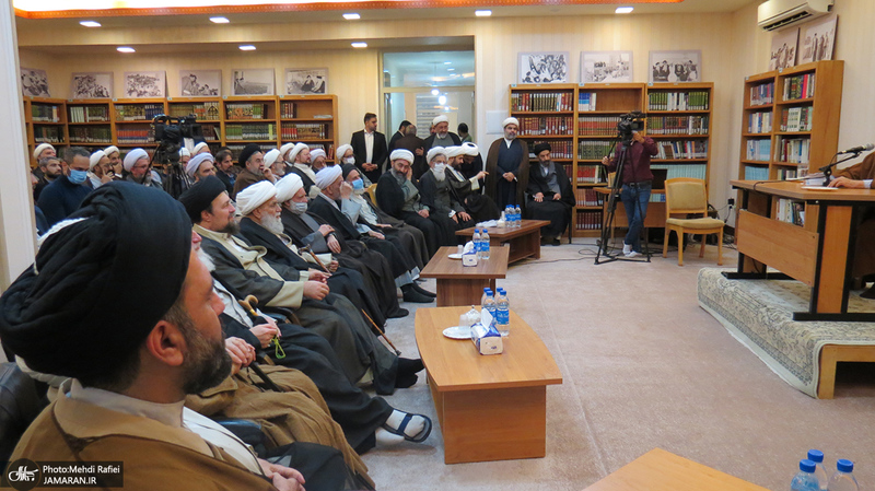 مراسم بزرگداشت چهل و چهارمین سالگرد بازگشت امام خمینی (س) به قم