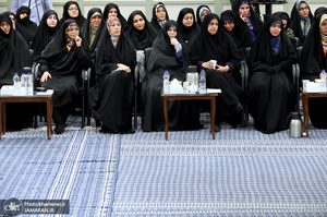 دیدار جمعی از شاعران و اهالی فرهنگ و ادب با رهبر معظم انقلاب